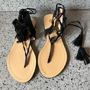 Chase & Chloe Black Sandals